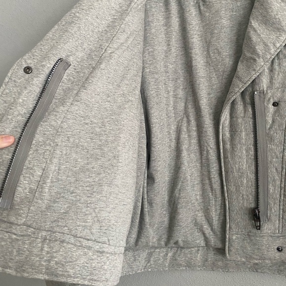 Anthropologie Blank NYC Jacket Size Medium Oversized Grey Knit Quilted Bomber - Picture 9 of 13